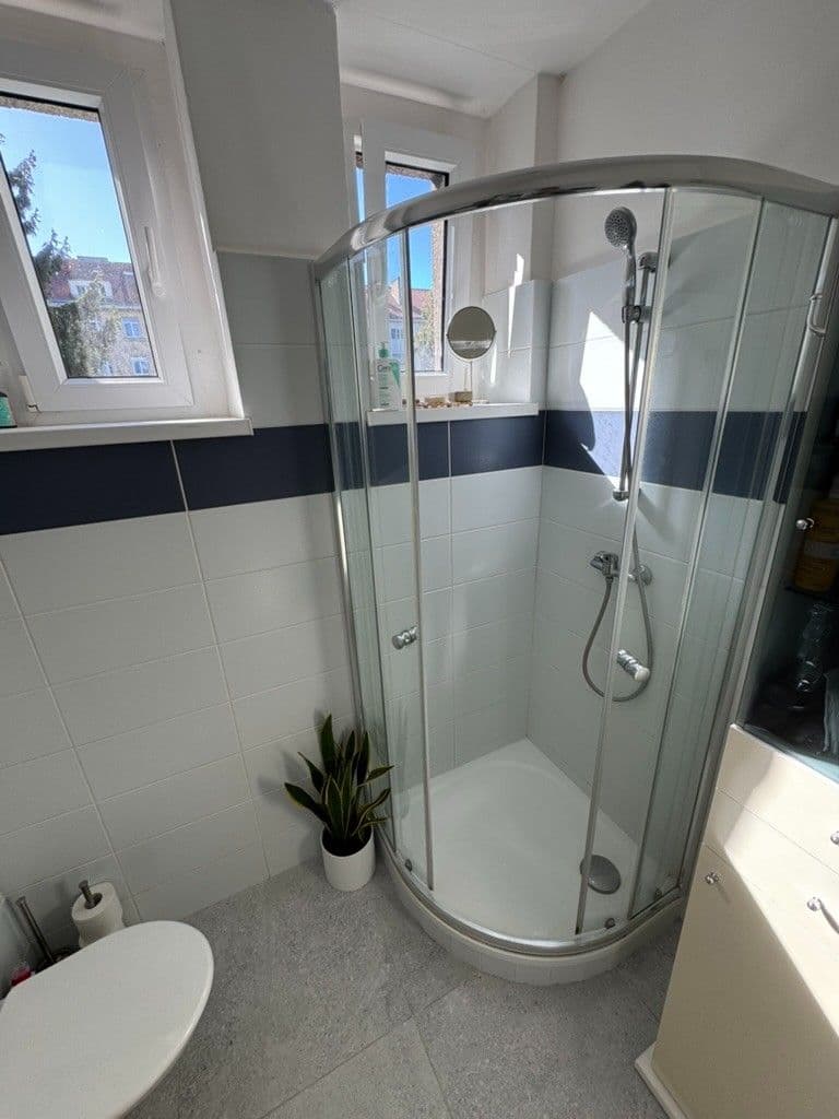 Pronájem bytu 1+kk 30 m², Michaila Jurjeviče Lermontova, Praha, Praha Pronájem bytu 1+kk 30 m², Michaila Jurjeviče Lermontova, Praha, Praha