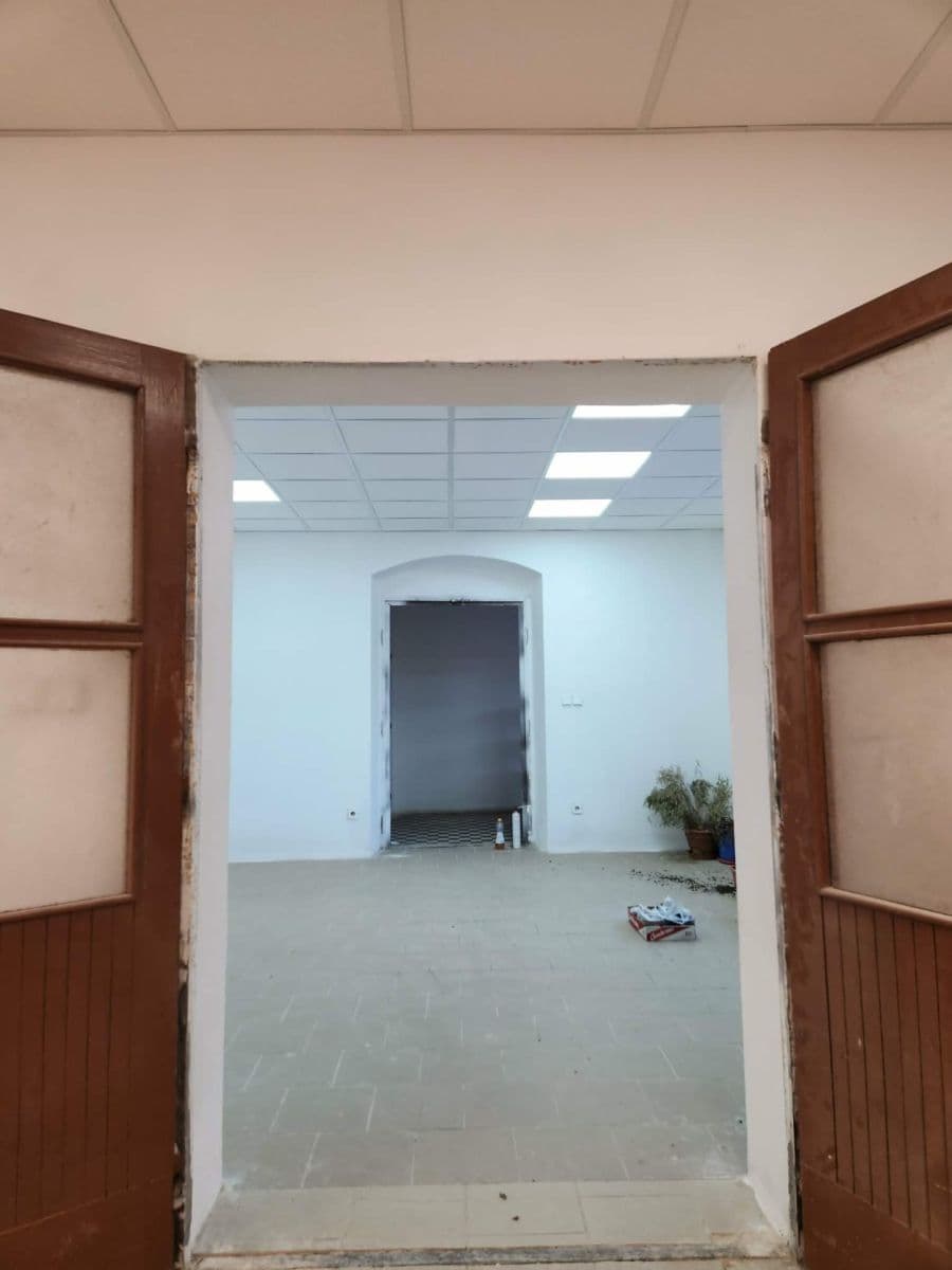 Pronájem nebytového prostoru 241 m², Masarykovo nám., Přeštice, Plzeňský kraj Pronájem nebytového prostoru 241 m², Masarykovo nám., Přeštice, Plzeňský kraj