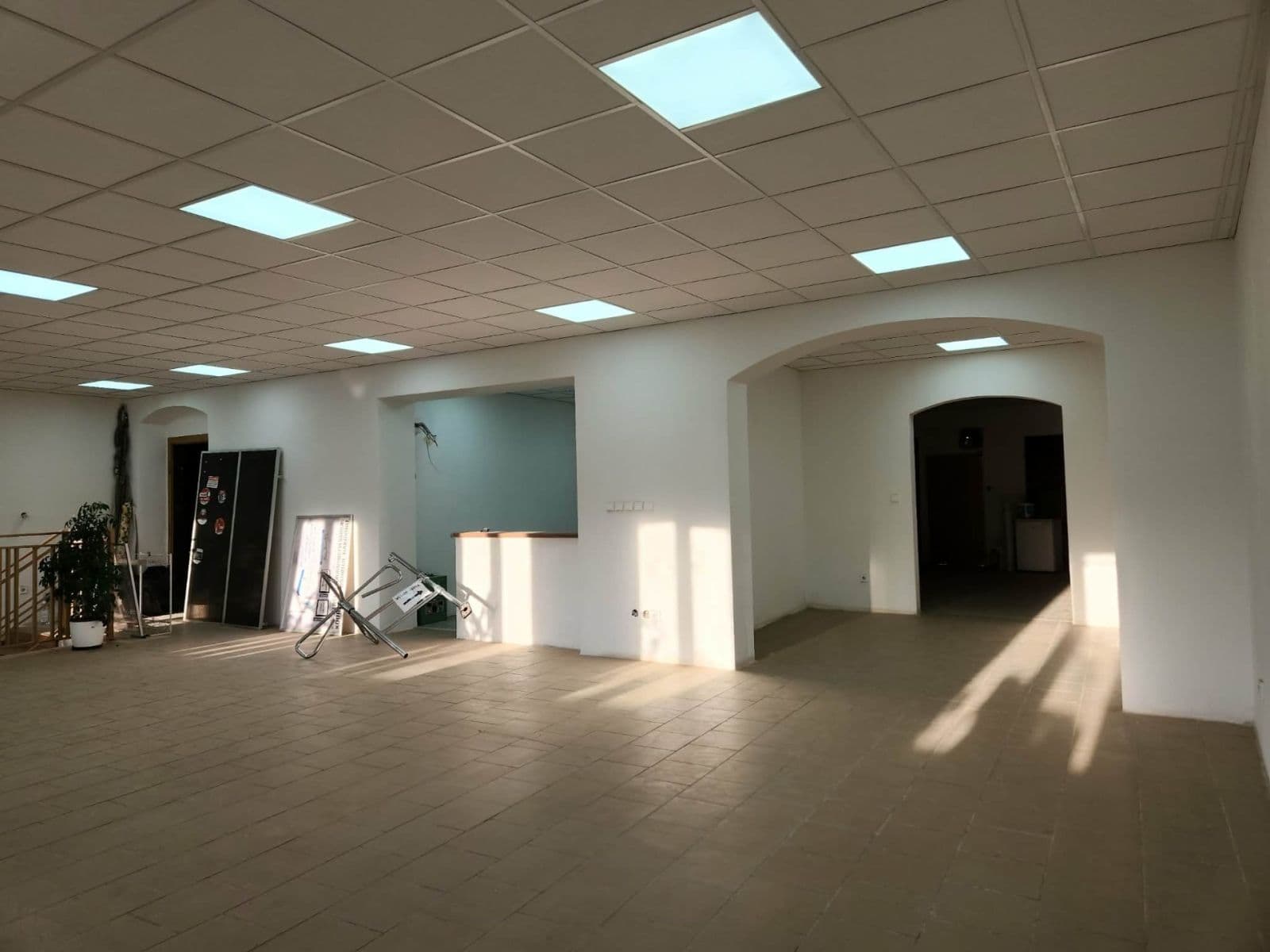 Pronájem nebytového prostoru 241 m², Masarykovo nám., Přeštice, Plzeňský kraj Pronájem nebytového prostoru 241 m², Masarykovo nám., Přeštice, Plzeňský kraj