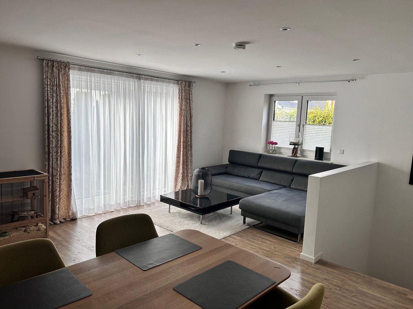 Pronájem bytu 3+1 96 m², Hünstetten, Hessen Pronájem bytu 3+1 96 m², Hünstetten, Hessen