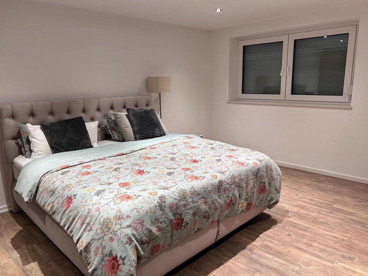 Pronájem bytu 3+1 96 m², Hünstetten, Hessen Pronájem bytu 3+1 96 m², Hünstetten, Hessen