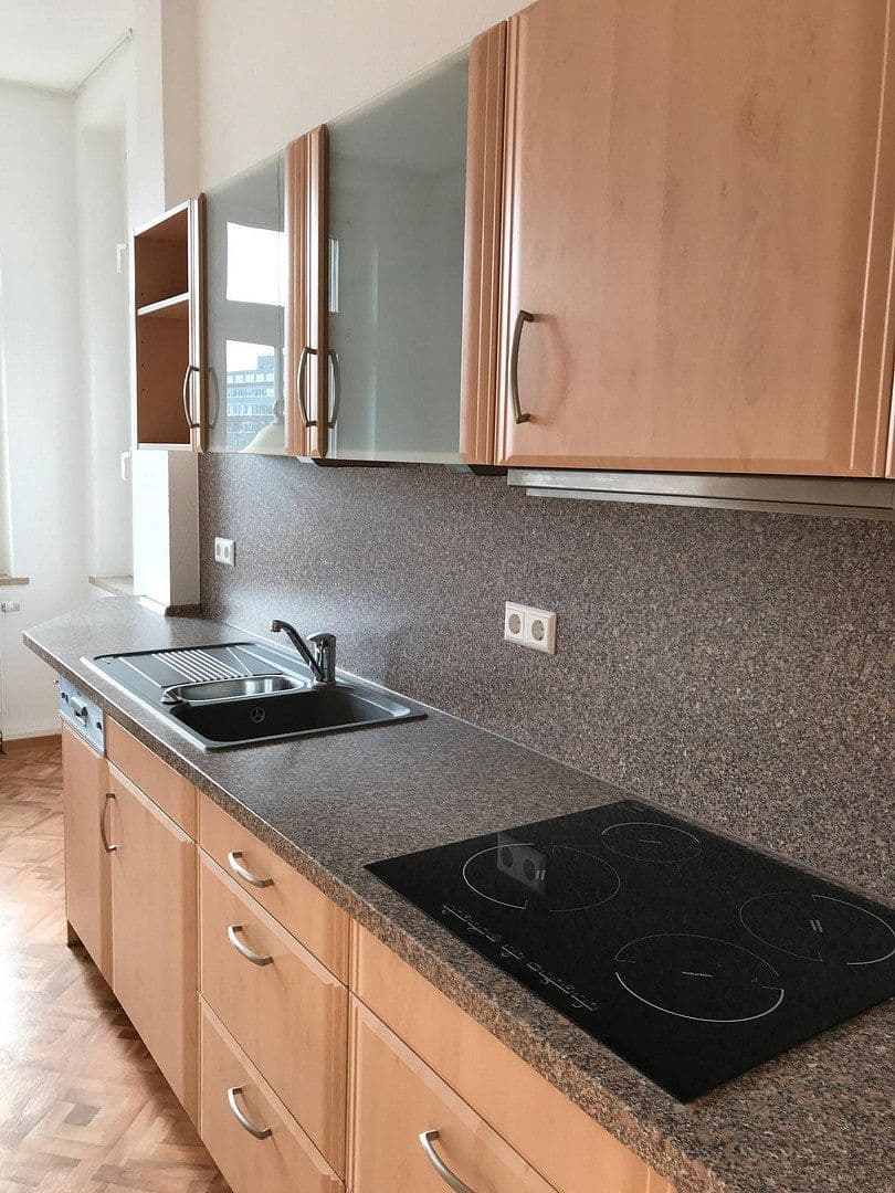 Pronájem bytu 6+1 151 m², Reichenhainer Str. 52, Chemnitz, Sasko Pronájem bytu 6+1 151 m², Reichenhainer Str. 52, Chemnitz, Sasko