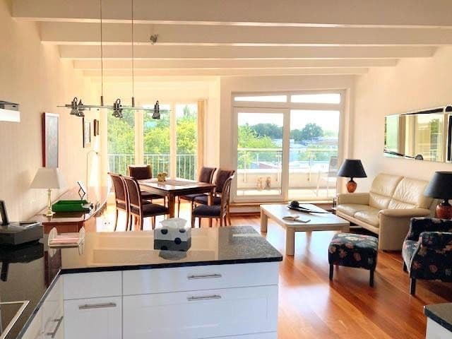 Prodej bytu 4+1 125 m², Max-Linde-Weg 6, Lübeck, Šlesvicko-Holštýnsko Prodej bytu 4+1 125 m², Max-Linde-Weg 6, Lübeck, Šlesvicko-Holštýnsko