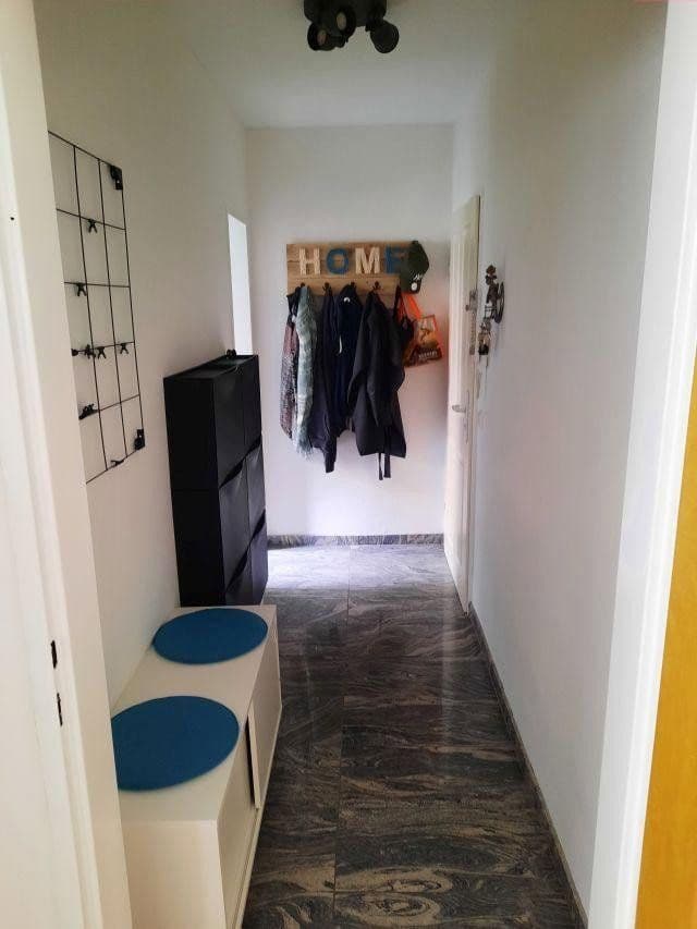 Pronájem bytu 1+1 33 m², Stuttgart, Bádensko-Württembersko Pronájem bytu 1+1 33 m², Stuttgart, Bádensko-Württembersko