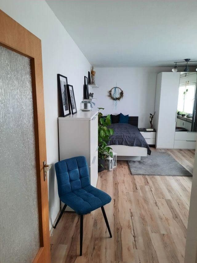 Pronájem bytu 1+1 33 m², Stuttgart, Bádensko-Württembersko Pronájem bytu 1+1 33 m², Stuttgart, Bádensko-Württembersko