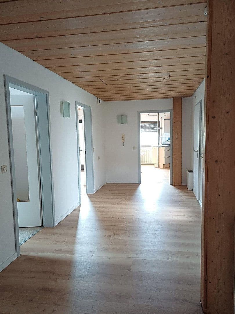 Pronájem bytu 4+1 90 m², Biberach an der Riß, Bádensko-Württembersko Pronájem bytu 4+1 90 m², Biberach an der Riß, Bádensko-Württembersko