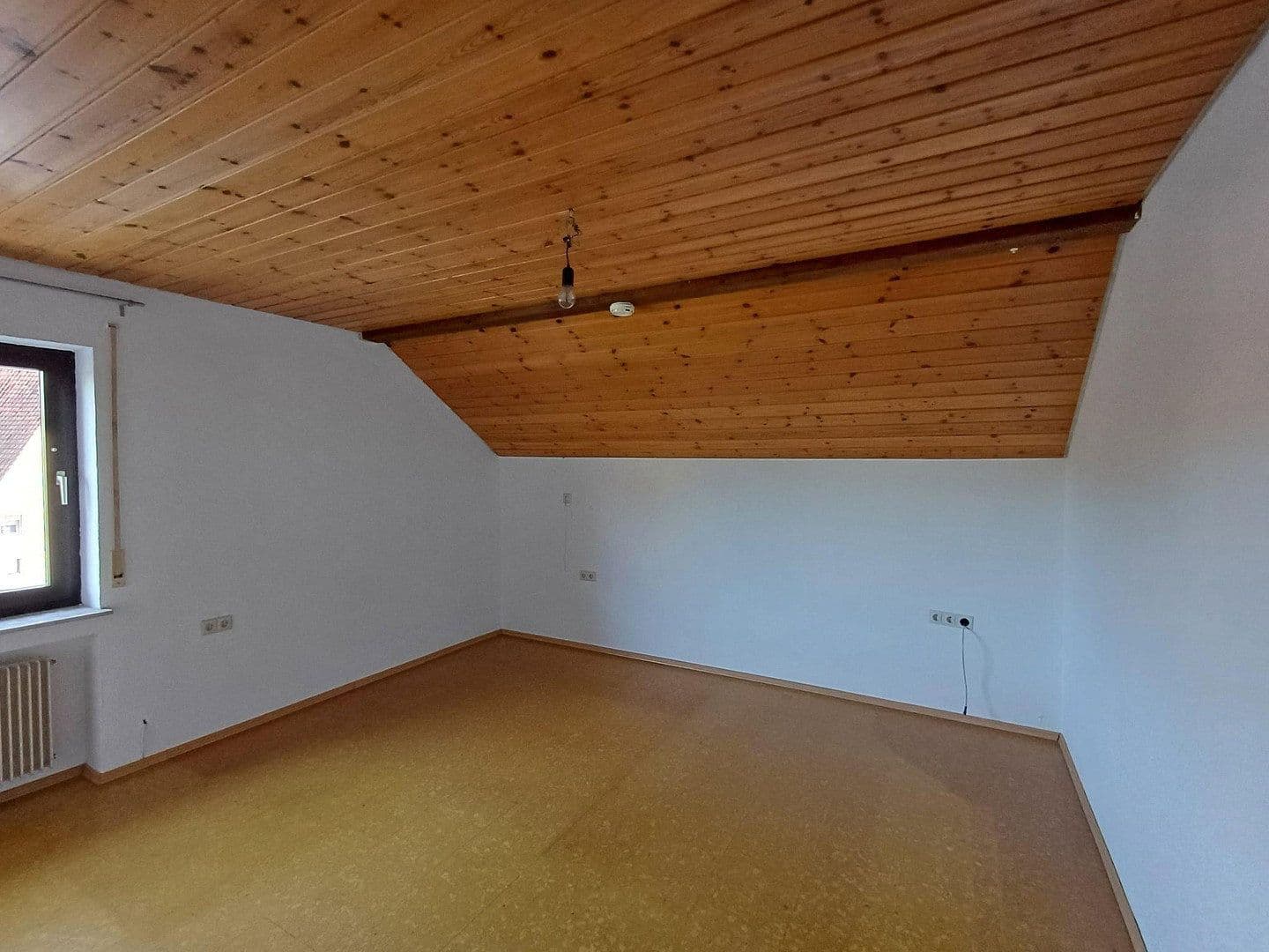 Pronájem bytu 4+1 90 m², Biberach an der Riß, Bádensko-Württembersko Pronájem bytu 4+1 90 m², Biberach an der Riß, Bádensko-Württembersko