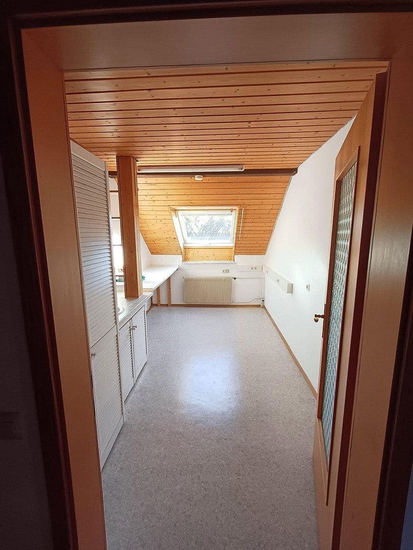 Pronájem bytu 4+1 90 m², Biberach an der Riß, Bádensko-Württembersko Pronájem bytu 4+1 90 m², Biberach an der Riß, Bádensko-Württembersko