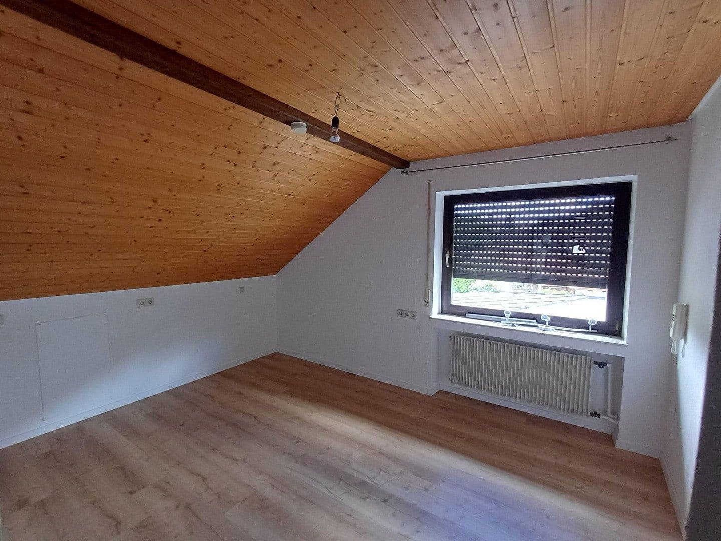 Pronájem bytu 4+1 90 m², Biberach an der Riß, Bádensko-Württembersko Pronájem bytu 4+1 90 m², Biberach an der Riß, Bádensko-Württembersko