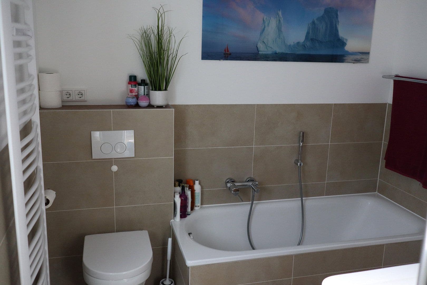 Prodej domu 192 m², pozemek 292 m², 13, Neckarstraße, Dreieich, Hessen Prodej domu 192 m², pozemek 292 m², 13, Neckarstraße, Dreieich, Hessen