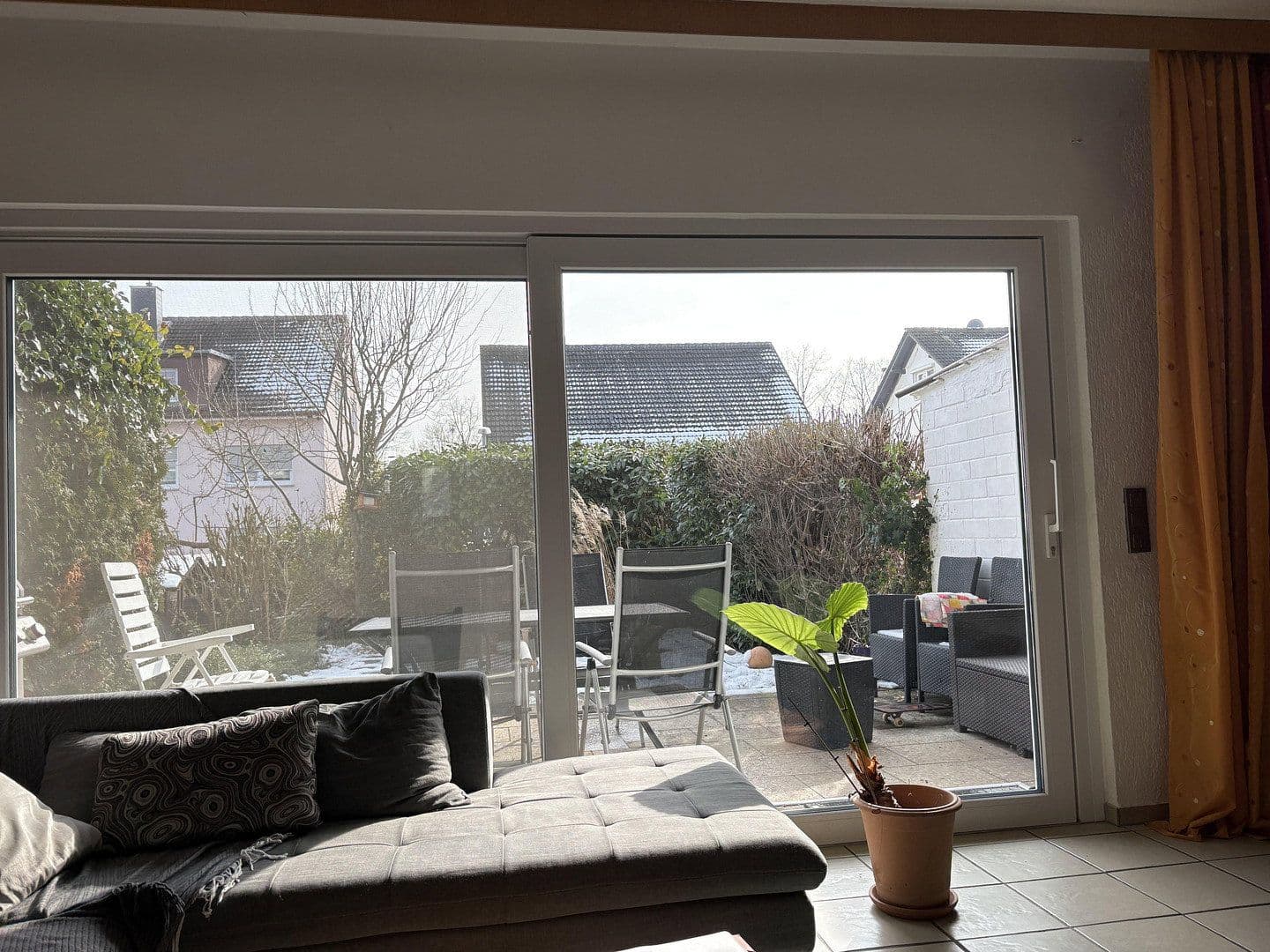Prodej domu 192 m², pozemek 292 m², 13, Neckarstraße, Dreieich, Hessen Prodej domu 192 m², pozemek 292 m², 13, Neckarstraße, Dreieich, Hessen