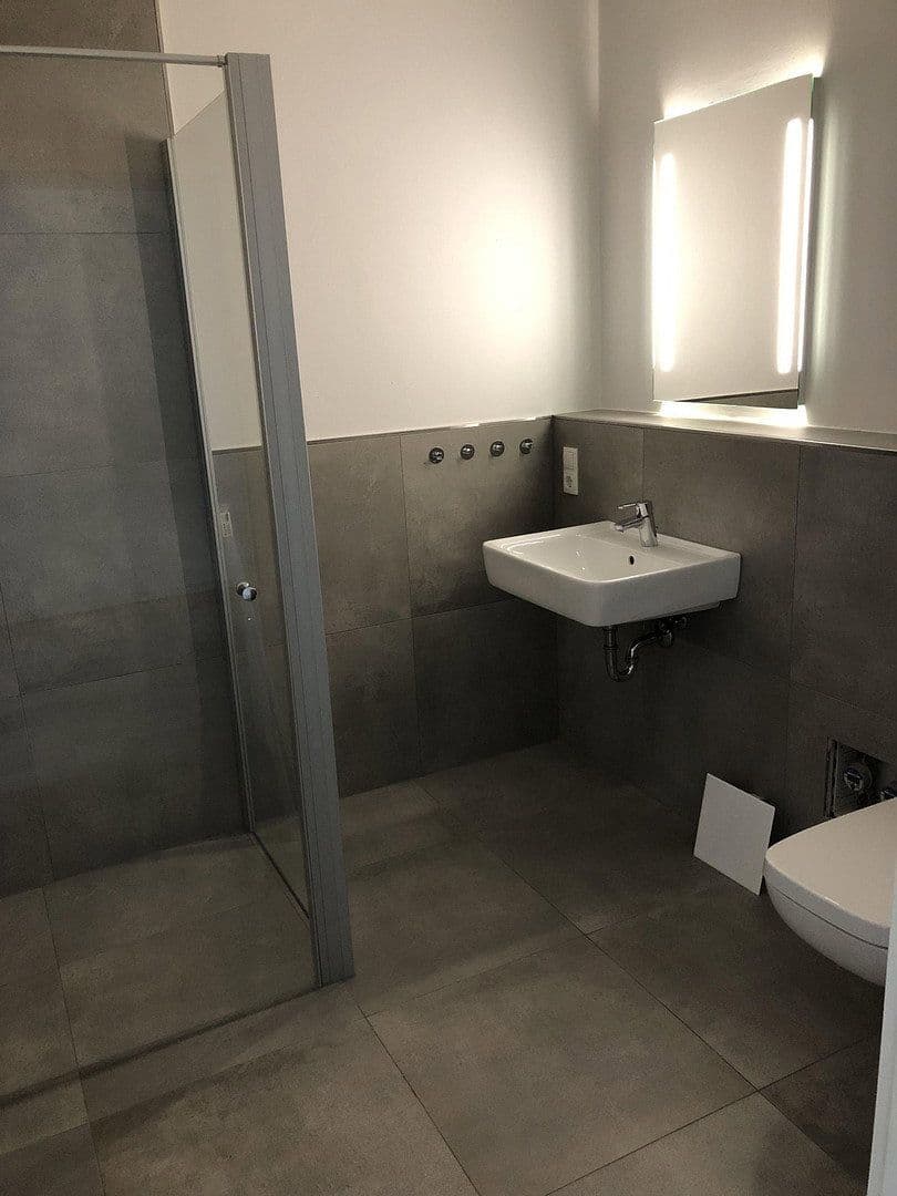 Pronájem bytu 3+1 83 m², Remagen, Porýní-Falc Pronájem bytu 3+1 83 m², Remagen, Porýní-Falc