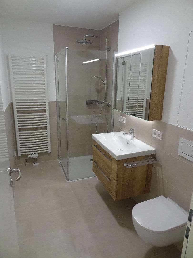 Pronájem bytu 2+1 64 m², Ulm, Bádensko-Württembersko Pronájem bytu 2+1 64 m², Ulm, Bádensko-Württembersko