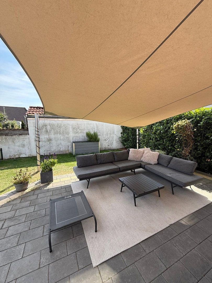 Pronájem domu 173 m², pozemek 700 m², Wunstorf, Dolní Sasko Pronájem domu 173 m², pozemek 700 m², Wunstorf, Dolní Sasko