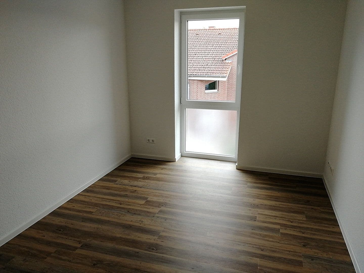 Pronájem domu 173 m², pozemek 700 m², Wunstorf, Dolní Sasko Pronájem domu 173 m², pozemek 700 m², Wunstorf, Dolní Sasko