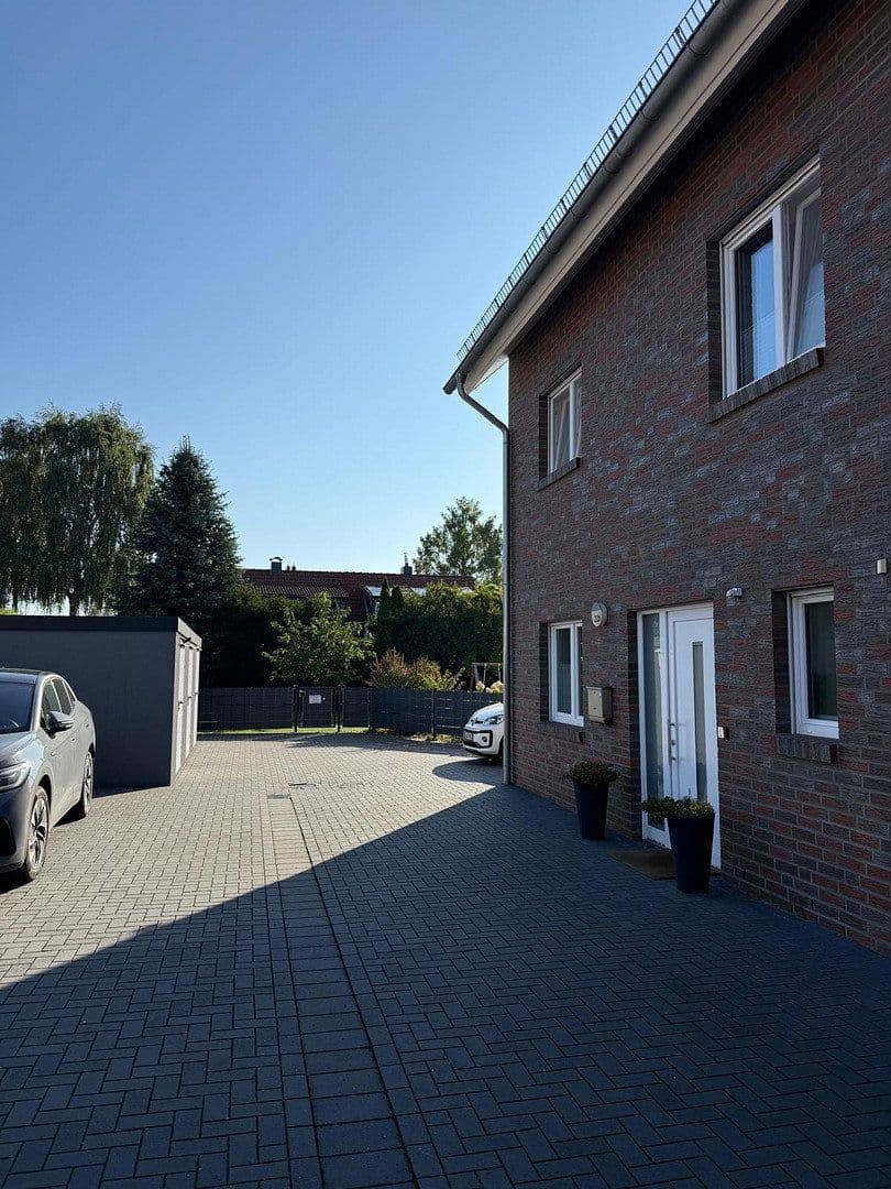 Pronájem domu 173 m², pozemek 700 m², Wunstorf, Dolní Sasko Pronájem domu 173 m², pozemek 700 m², Wunstorf, Dolní Sasko