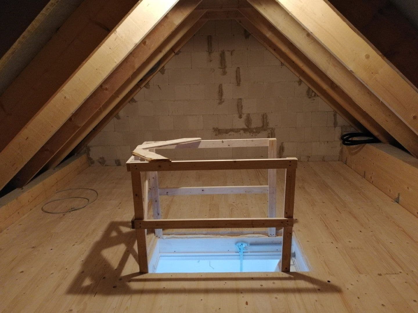 Pronájem domu 173 m², pozemek 700 m², Wunstorf, Dolní Sasko Pronájem domu 173 m², pozemek 700 m², Wunstorf, Dolní Sasko