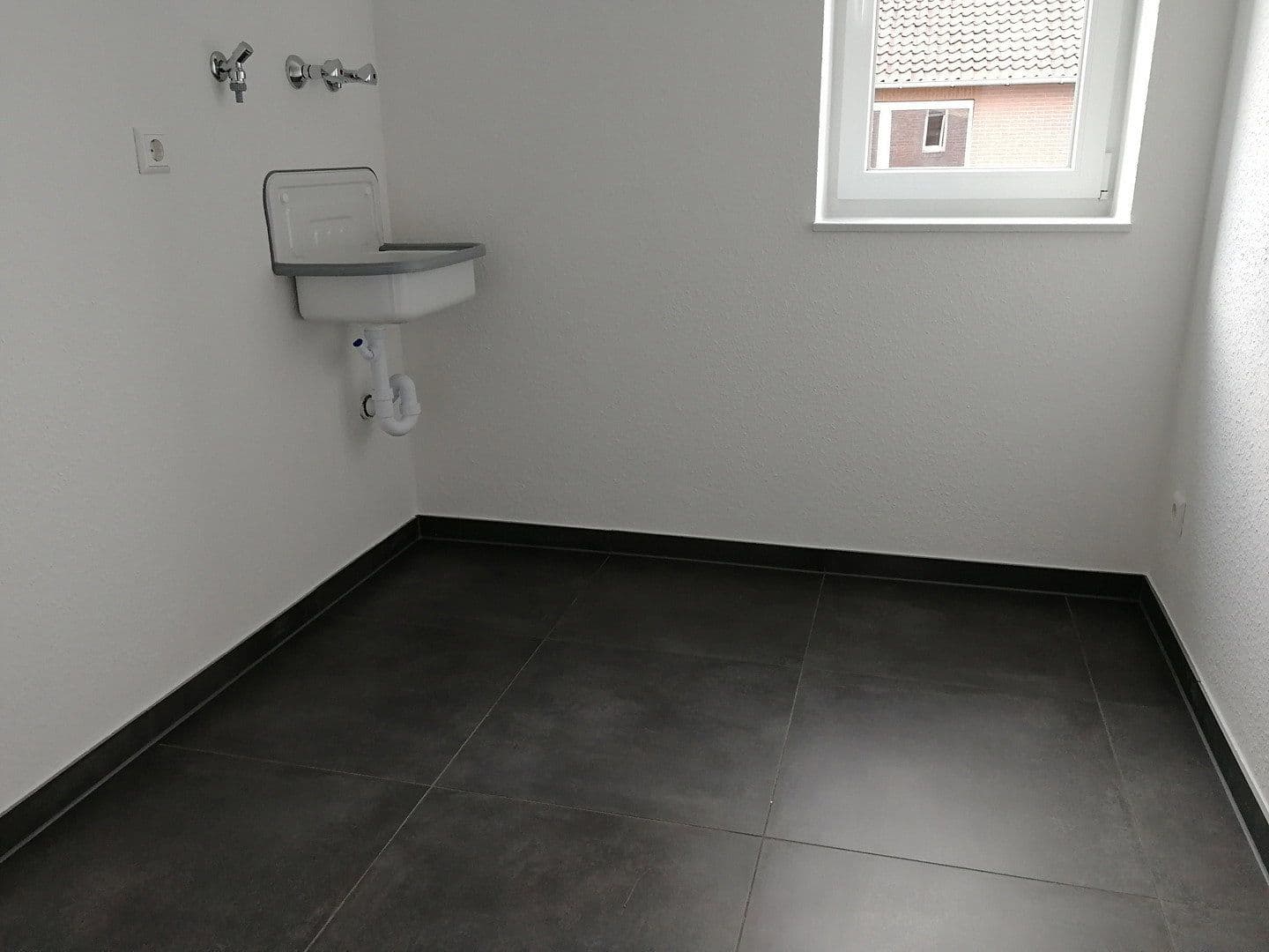Pronájem domu 173 m², pozemek 700 m², Wunstorf, Dolní Sasko Pronájem domu 173 m², pozemek 700 m², Wunstorf, Dolní Sasko