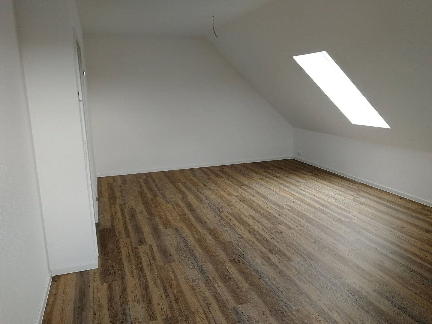 Pronájem domu 173 m², pozemek 700 m², Wunstorf, Dolní Sasko Pronájem domu 173 m², pozemek 700 m², Wunstorf, Dolní Sasko