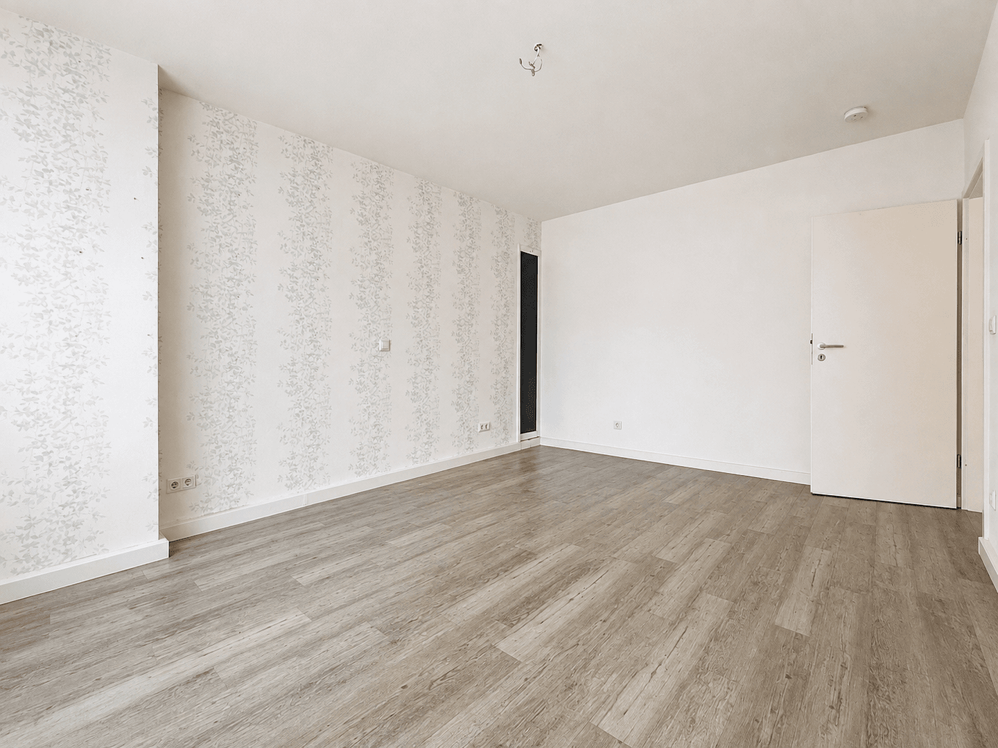 Pronájem bytu 3+1 76 m², Lehrstraße 25, Essen, Severní Porýní-Vestfálsko Pronájem bytu 3+1 76 m², Lehrstraße 25, Essen, Severní Porýní-Vestfálsko
