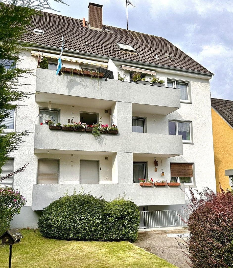 Pronájem bytu 3+1 76 m², Lehrstraße 25, Essen, Severní Porýní-Vestfálsko Pronájem bytu 3+1 76 m², Lehrstraße 25, Essen, Severní Porýní-Vestfálsko