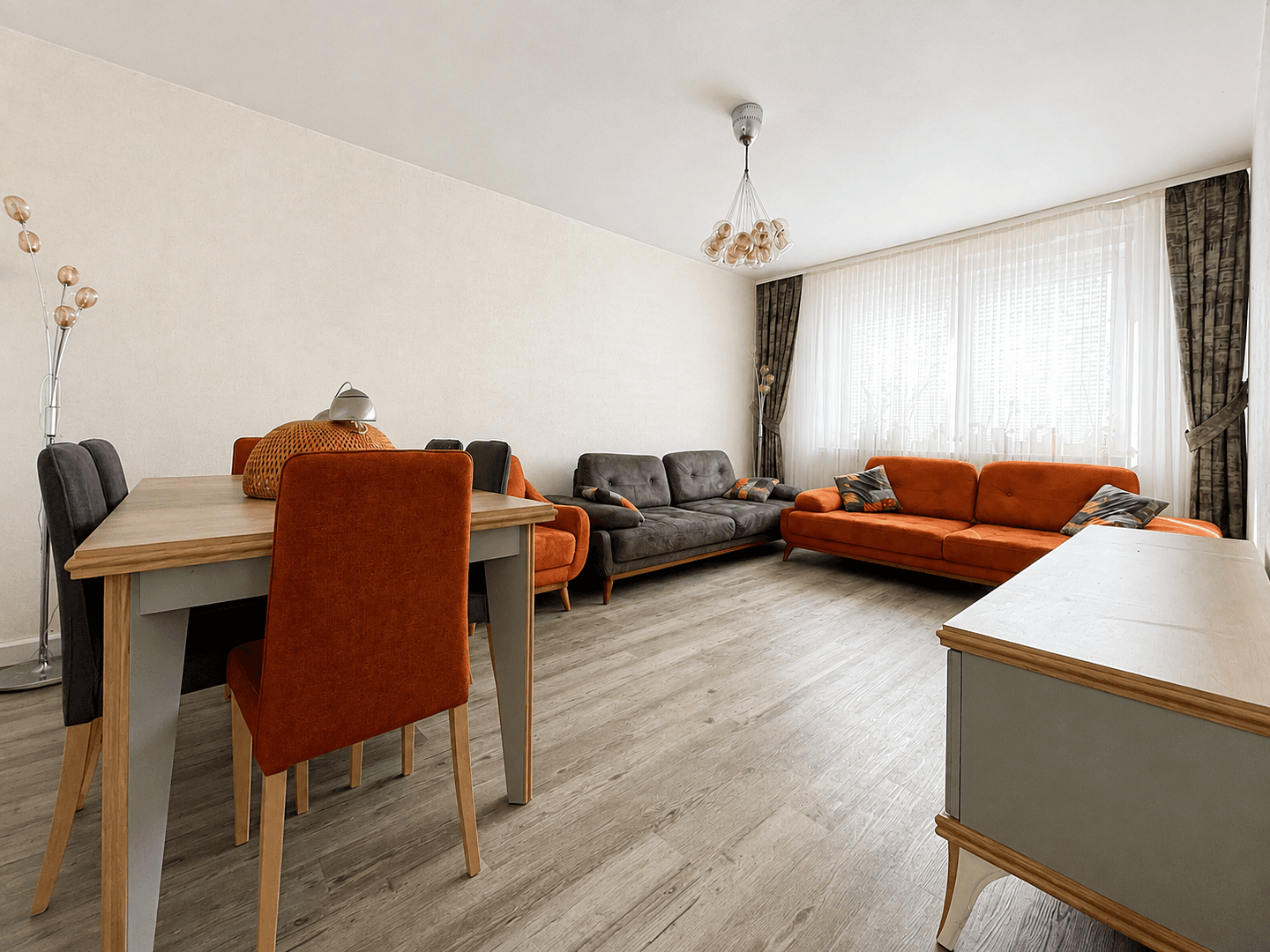 Pronájem bytu 3+1 76 m², Lehrstraße 25, Essen, Severní Porýní-Vestfálsko Pronájem bytu 3+1 76 m², Lehrstraße 25, Essen, Severní Porýní-Vestfálsko