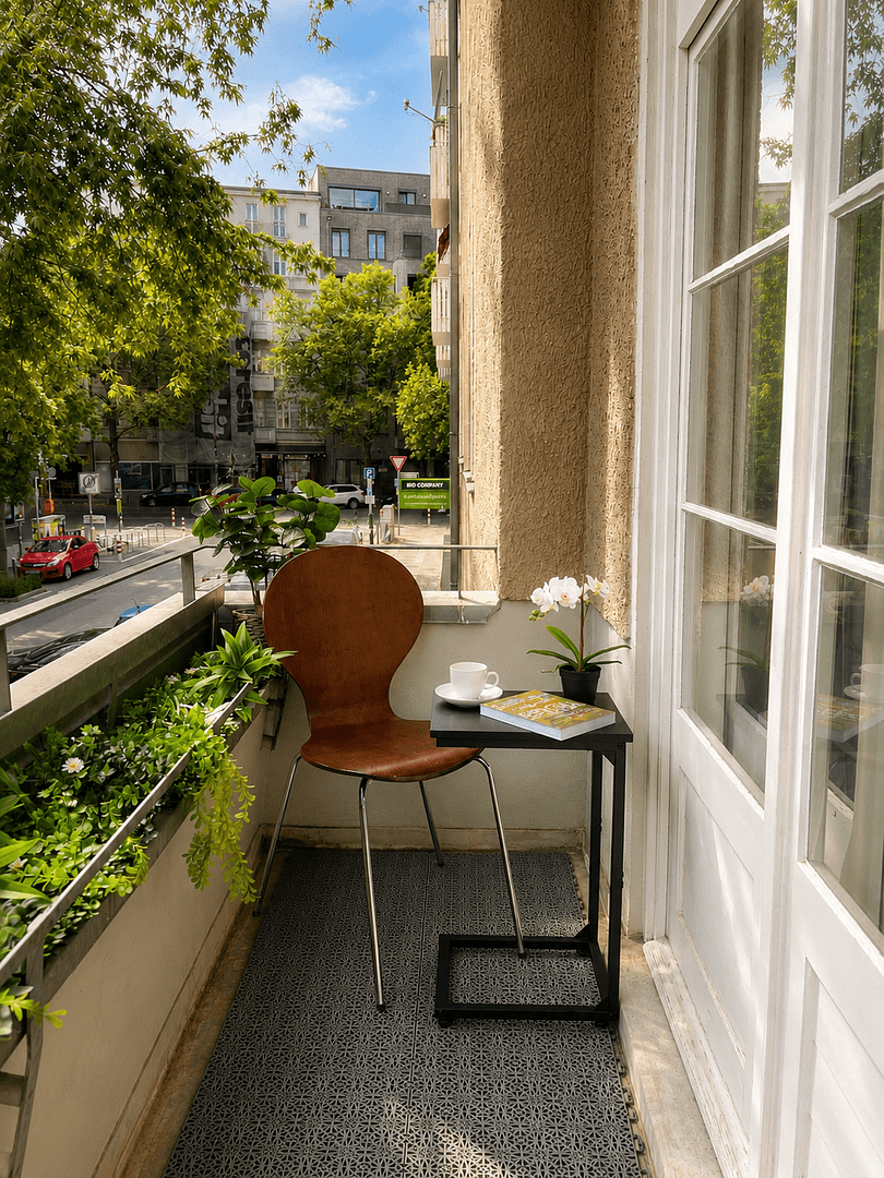 Prodej bytu 2+1 53 m², Niebuhrstr 54, Berlin, Berlín Prodej bytu 2+1 53 m², Niebuhrstr 54, Berlin, Berlín