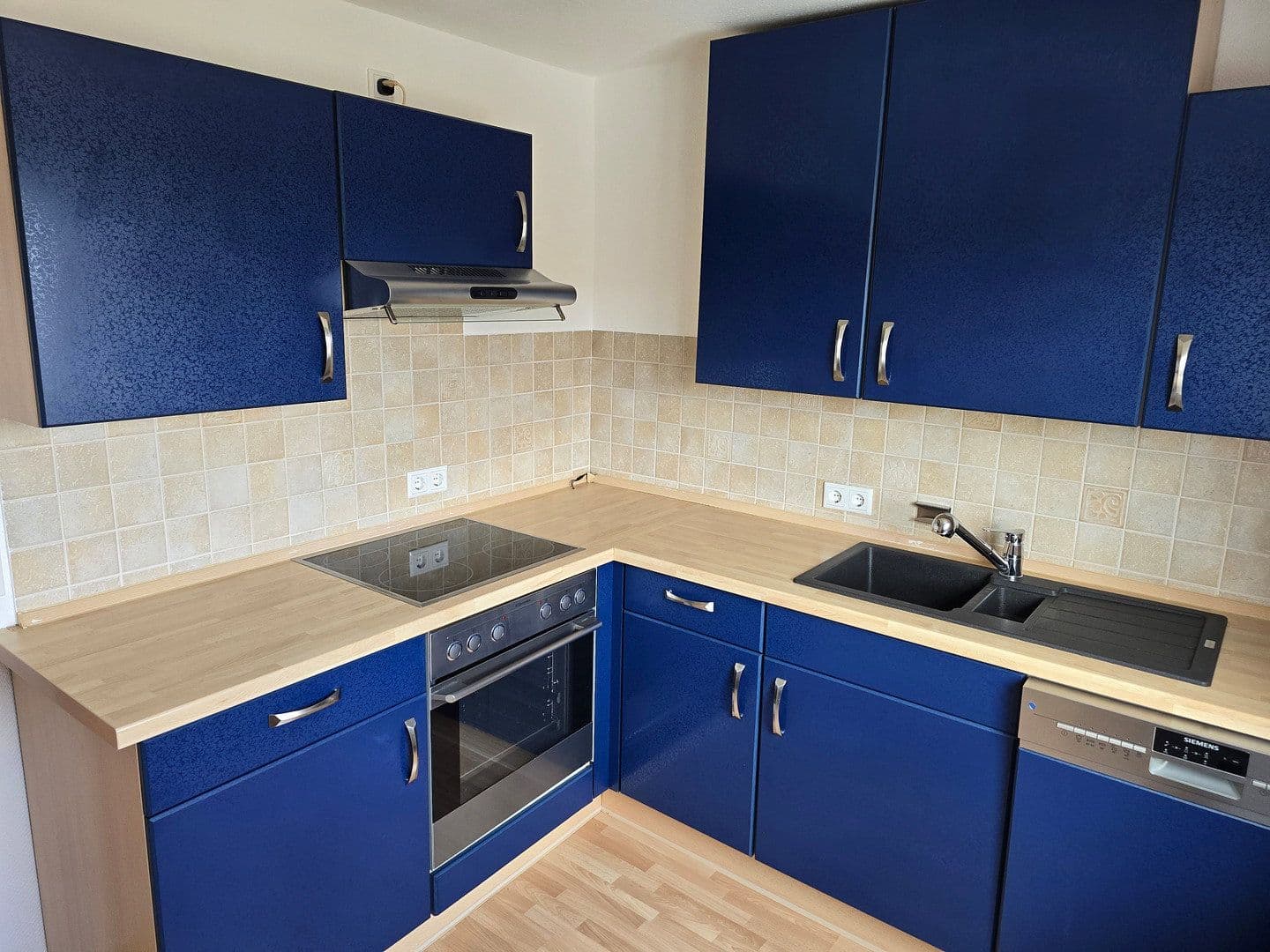 Pronájem bytu 3+1 75 m², Schützenstraße 75, Remscheid, Severní Porýní-Vestfálsko Pronájem bytu 3+1 75 m², Schützenstraße 75, Remscheid, Severní Porýní-Vestfálsko