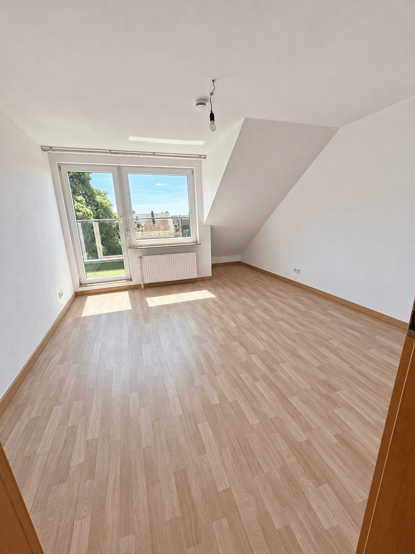 Pronájem bytu 3+1 75 m², Schützenstraße 75, Remscheid, Severní Porýní-Vestfálsko Pronájem bytu 3+1 75 m², Schützenstraße 75, Remscheid, Severní Porýní-Vestfálsko