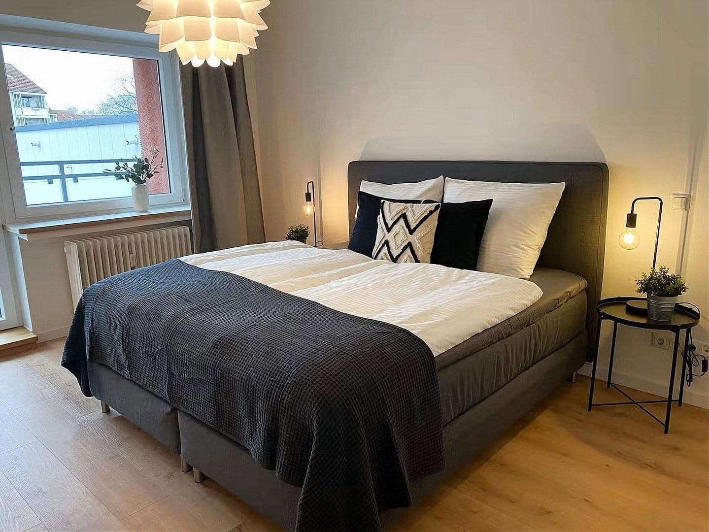 Pronájem bytu 2+1 65 m², Köln, Severní Porýní-Vestfálsko Pronájem bytu 2+1 65 m², Köln, Severní Porýní-Vestfálsko