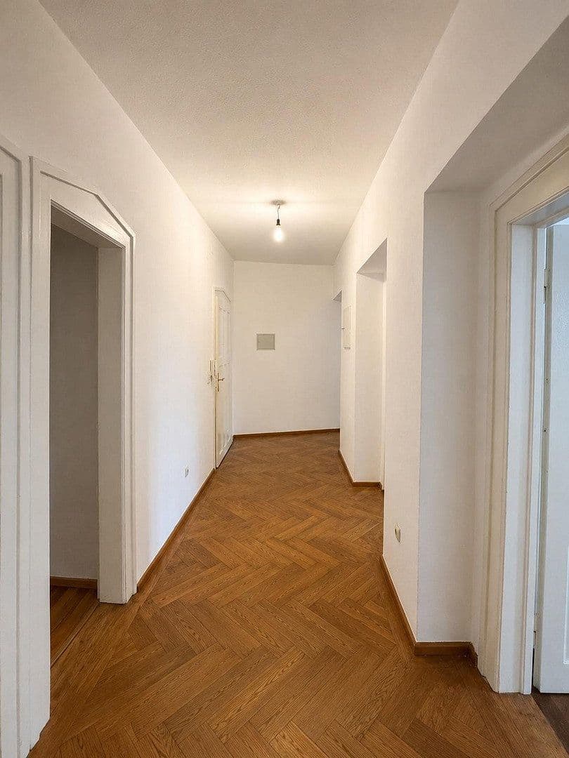 Prodej bytu 3+1 86 m², Guldeinstr. 48, München, Bavorsko Prodej bytu 3+1 86 m², Guldeinstr. 48, München, Bavorsko