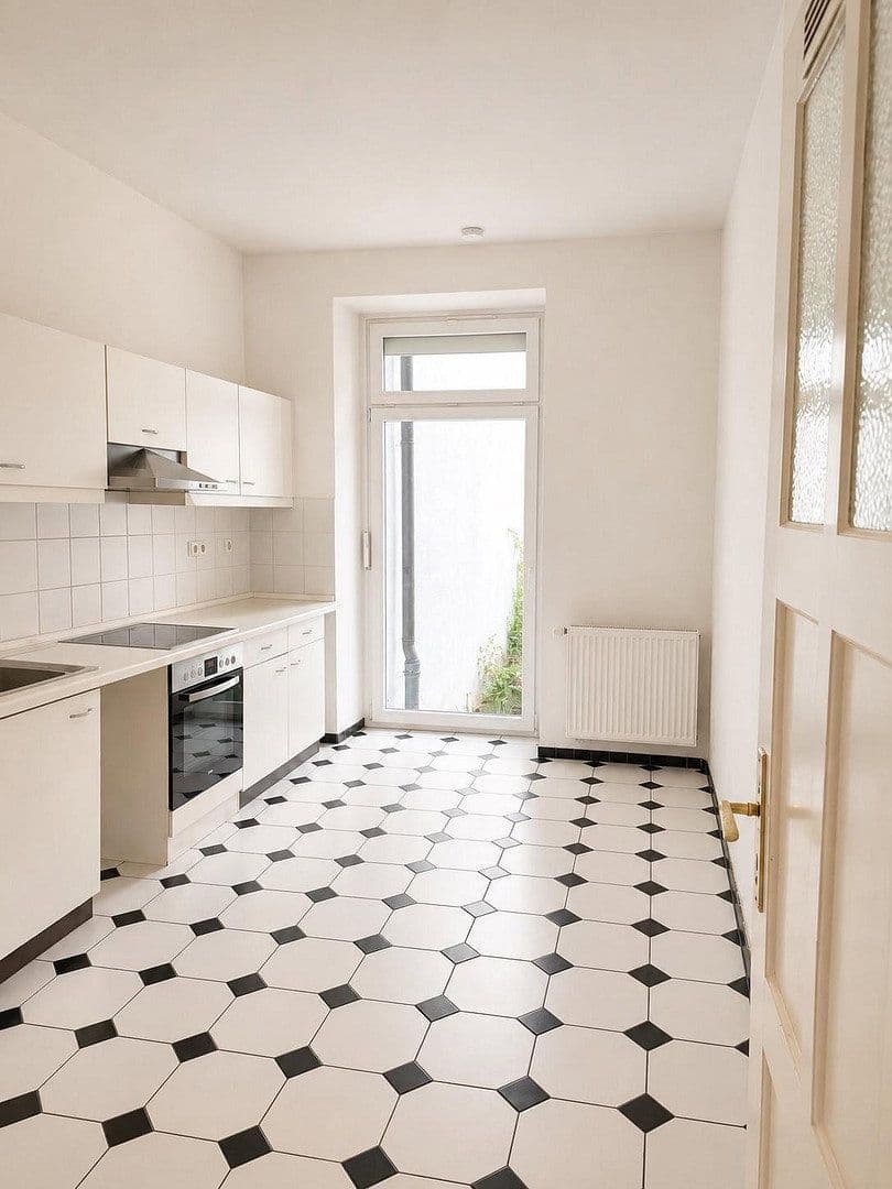 Prodej bytu 3+1 86 m², Guldeinstr. 48, München, Bavorsko Prodej bytu 3+1 86 m², Guldeinstr. 48, München, Bavorsko