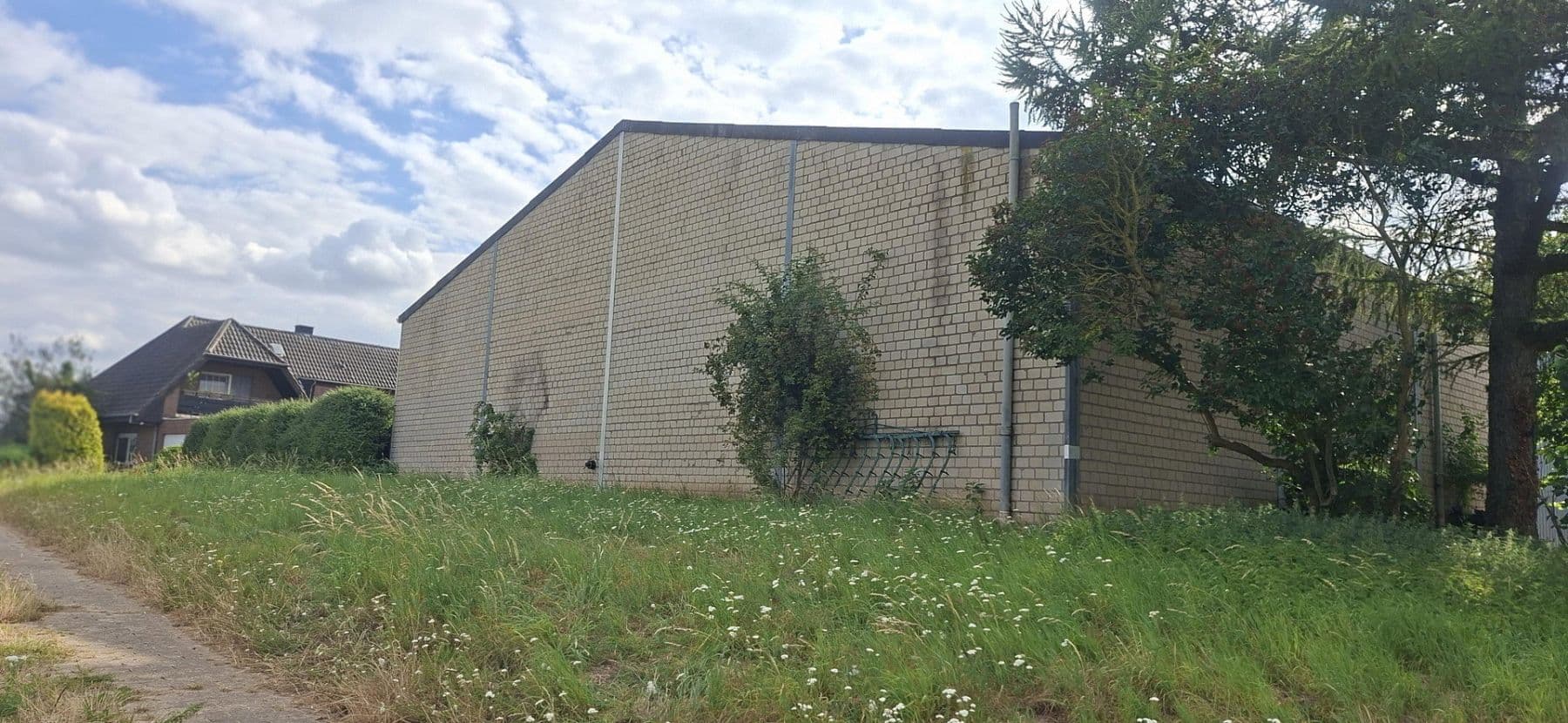 Prodej domu 273 m², pozemek 3.958 m², Grevenbroich, Severní Porýní-Vestfálsko Prodej domu 273 m², pozemek 3.958 m², Grevenbroich, Severní Porýní-Vestfálsko