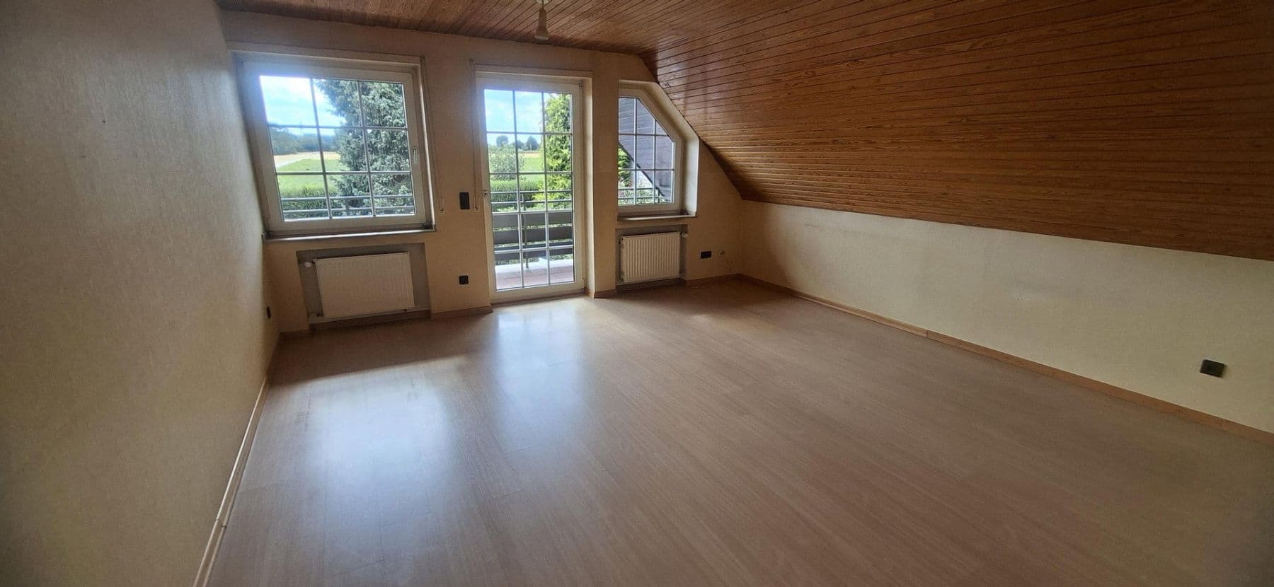 Prodej domu 273 m², pozemek 3.958 m², Grevenbroich, Severní Porýní-Vestfálsko Prodej domu 273 m², pozemek 3.958 m², Grevenbroich, Severní Porýní-Vestfálsko