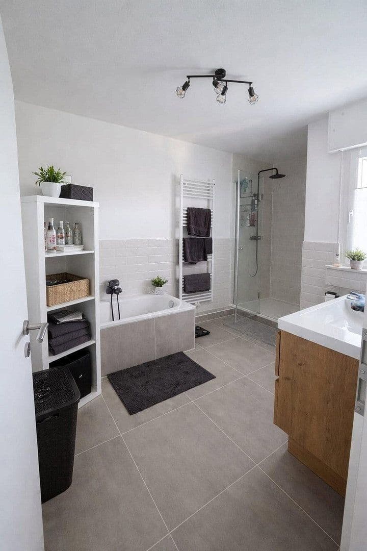 Prodej domu 138 m², pozemek 725 m², Agnes-Miegel-Weg 13, Velbert, Severní Porýní-Vestfálsko Prodej domu 138 m², pozemek 725 m², Agnes-Miegel-Weg 13, Velbert, Severní Porýní-Vestfálsko