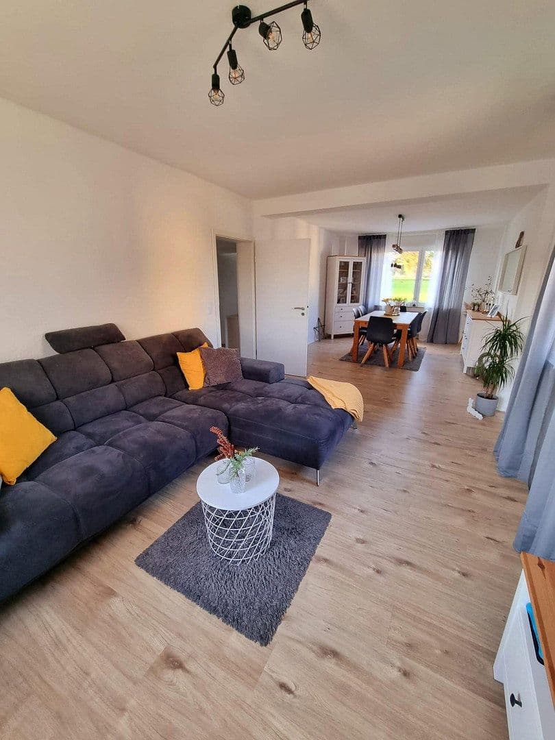 Prodej domu 138 m², pozemek 725 m², Agnes-Miegel-Weg 13, Velbert, Severní Porýní-Vestfálsko Prodej domu 138 m², pozemek 725 m², Agnes-Miegel-Weg 13, Velbert, Severní Porýní-Vestfálsko
