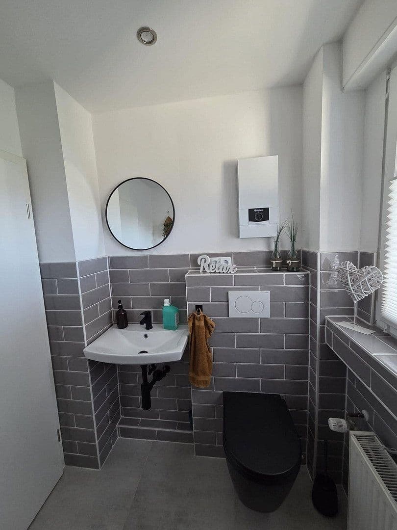 Prodej domu 138 m², pozemek 725 m², Agnes-Miegel-Weg 13, Velbert, Severní Porýní-Vestfálsko Prodej domu 138 m², pozemek 725 m², Agnes-Miegel-Weg 13, Velbert, Severní Porýní-Vestfálsko