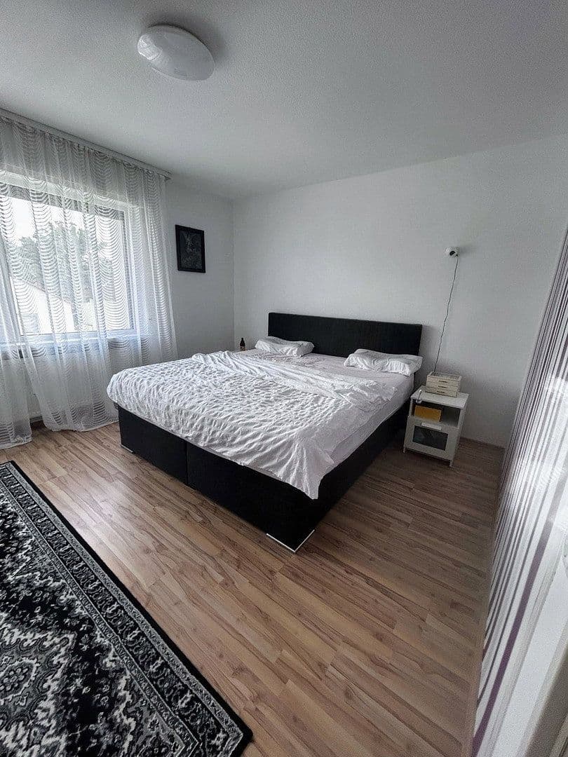 Pronájem bytu 3+1 80 m², Rodgau, Hessen Pronájem bytu 3+1 80 m², Rodgau, Hessen