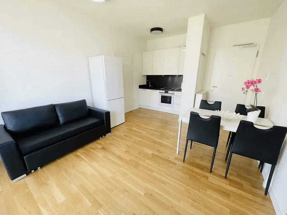 Pronájem bytu 2+1 55 m², Berlin, Berlín Pronájem bytu 2+1 55 m², Berlin, Berlín