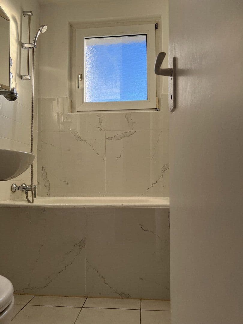 Pronájem bytu 1+1 32 m², Eberhardstr. 60, Geislingen an der Steige, Bádensko-Württembersko Pronájem bytu 1+1 32 m², Eberhardstr. 60, Geislingen an der Steige, Bádensko-Württembersko