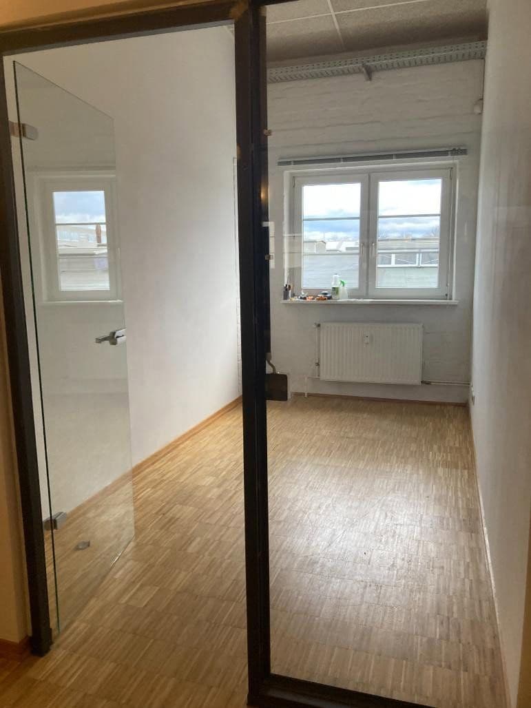 Pronájem kanceláře 400 m², Holstenkamp 46a, Hamburg, Hamburg Pronájem kanceláře 400 m², Holstenkamp 46a, Hamburg, Hamburg