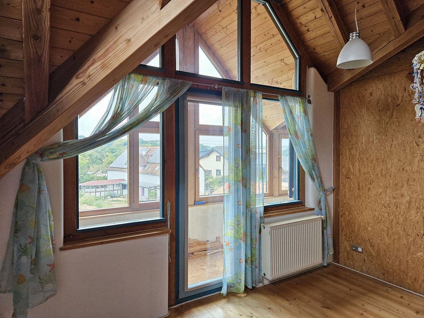 Prodej domu 264 m², pozemek 1.765 m², Niedermohr, Porýní-Falc Prodej domu 264 m², pozemek 1.765 m², Niedermohr, Porýní-Falc