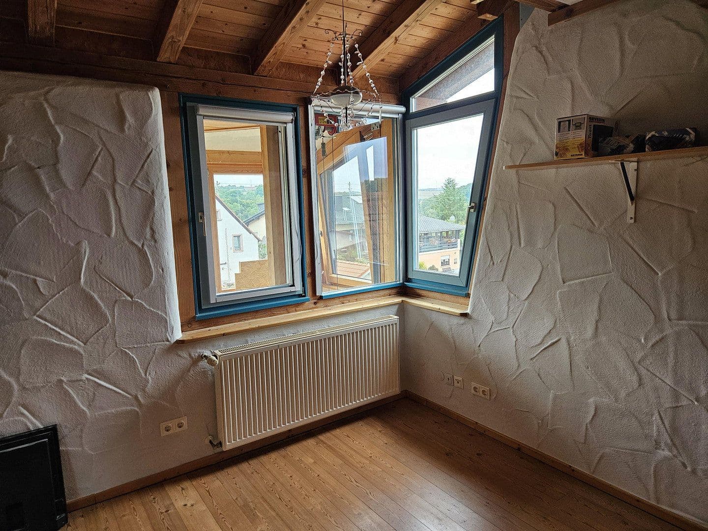 Prodej domu 264 m², pozemek 1.765 m², Niedermohr, Porýní-Falc Prodej domu 264 m², pozemek 1.765 m², Niedermohr, Porýní-Falc