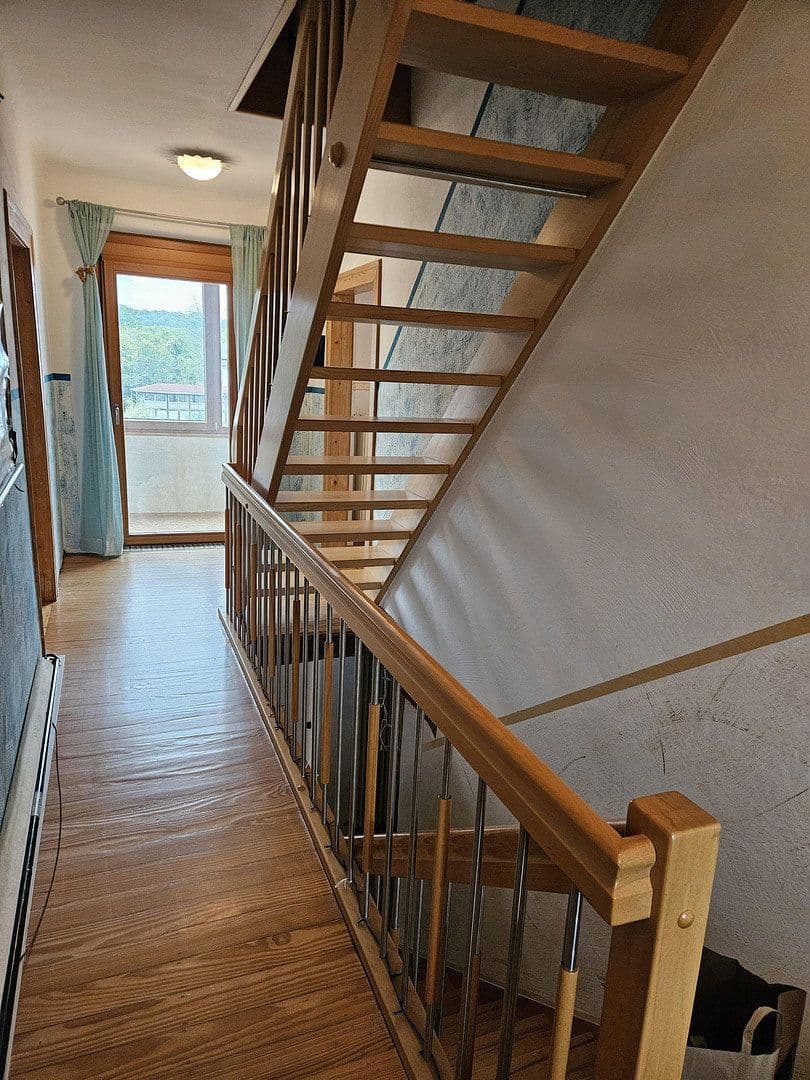 Prodej domu 264 m², pozemek 1.765 m², Niedermohr, Porýní-Falc Prodej domu 264 m², pozemek 1.765 m², Niedermohr, Porýní-Falc
