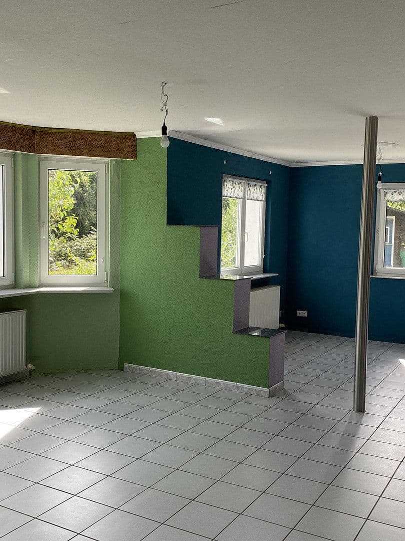 Prodej domu 140 m², pozemek 590 m², Cleebronn, Bádensko-Württembersko Prodej domu 140 m², pozemek 590 m², Cleebronn, Bádensko-Württembersko