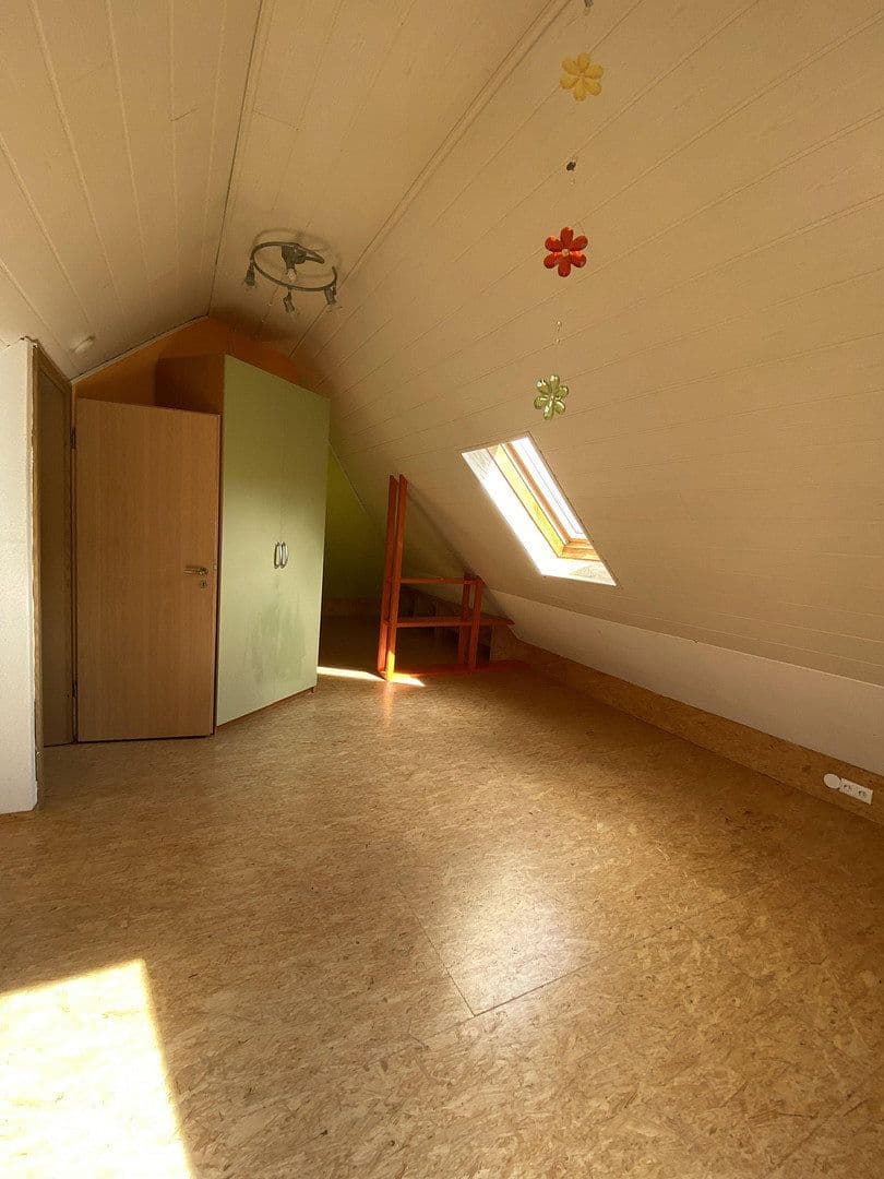 Prodej domu 140 m², pozemek 590 m², Cleebronn, Bádensko-Württembersko Prodej domu 140 m², pozemek 590 m², Cleebronn, Bádensko-Württembersko