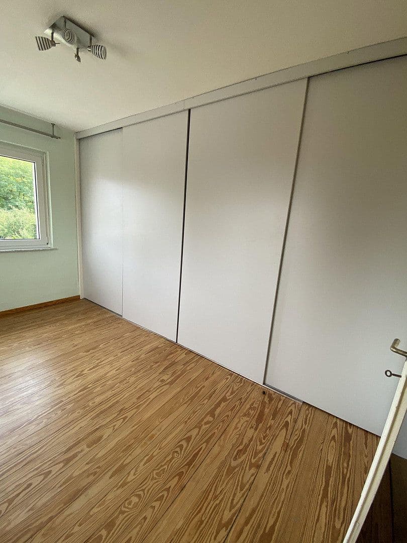 Prodej domu 140 m², pozemek 590 m², Cleebronn, Bádensko-Württembersko Prodej domu 140 m², pozemek 590 m², Cleebronn, Bádensko-Württembersko