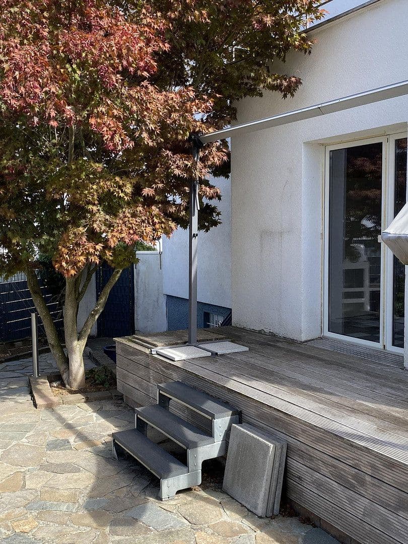 Prodej domu 140 m², pozemek 590 m², Cleebronn, Bádensko-Württembersko Prodej domu 140 m², pozemek 590 m², Cleebronn, Bádensko-Württembersko