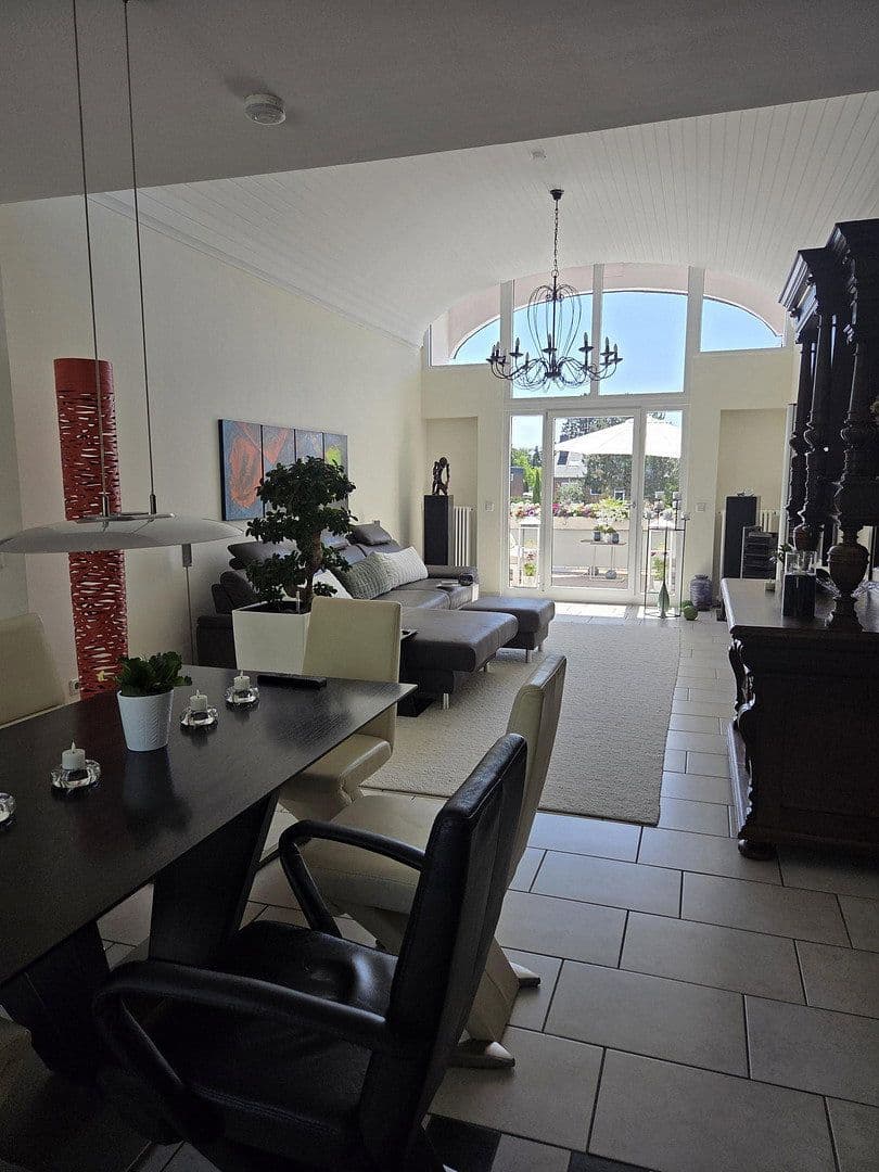 Prodej bytu 3+1 92 m², Erkrath, Severní Porýní-Vestfálsko Prodej bytu 3+1 92 m², Erkrath, Severní Porýní-Vestfálsko