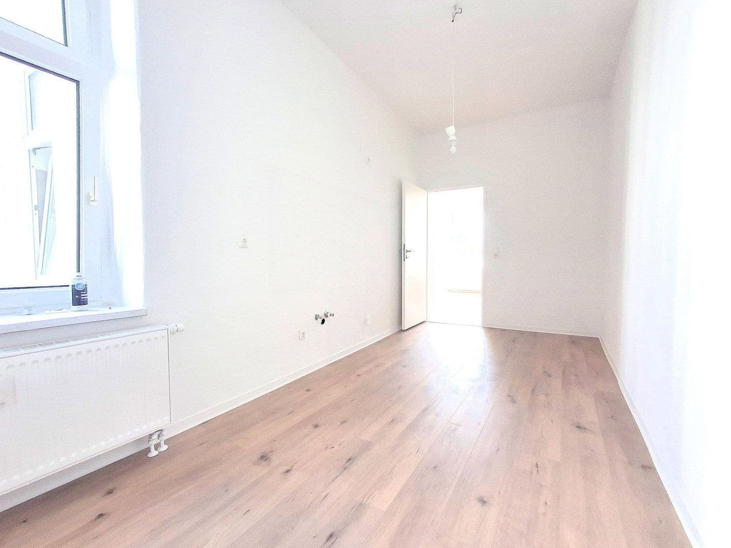 Pronájem bytu 2+1 52 m², Helmstedter Straße 18, Magdeburg, Sasko-Anhaltsko Pronájem bytu 2+1 52 m², Helmstedter Straße 18, Magdeburg, Sasko-Anhaltsko